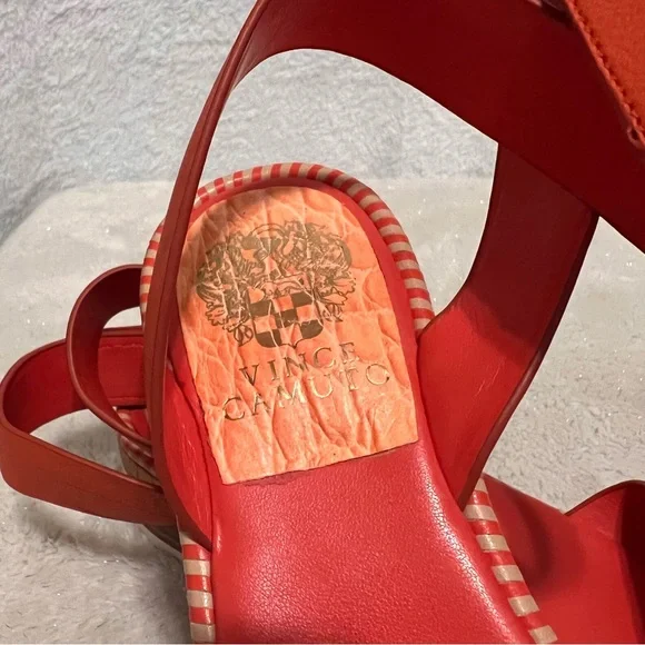 Vince Camuto Miveeria Wedge Sandal size 8 - Picture 7 of 9